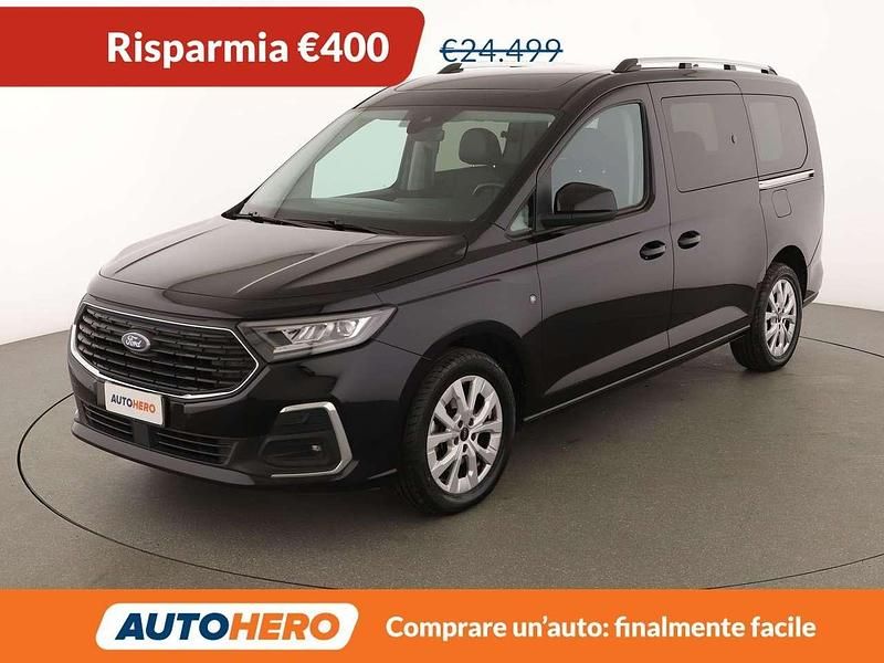 Usata Ford Tourneo Titanium 122 CV (89 kW) 2022 Nero Monovolume