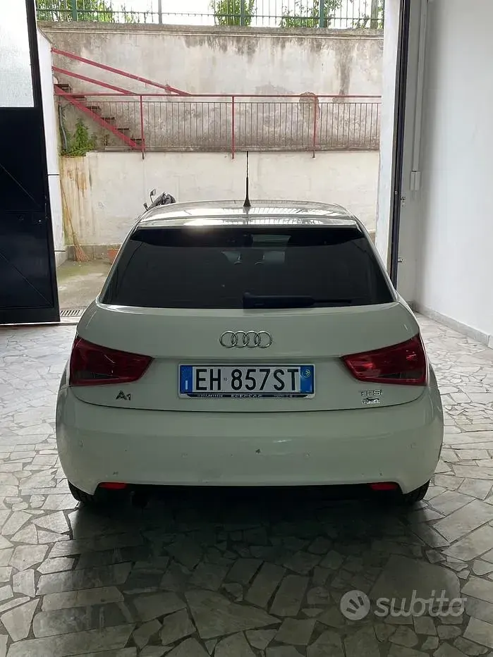 Usata Audi A1 86 CV (63 kW) 2011 Bianco Utilitaria