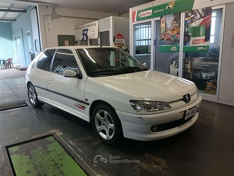 Usata Peugeot 306 163 CV (119 kW) 1998 Bianco Utilitaria