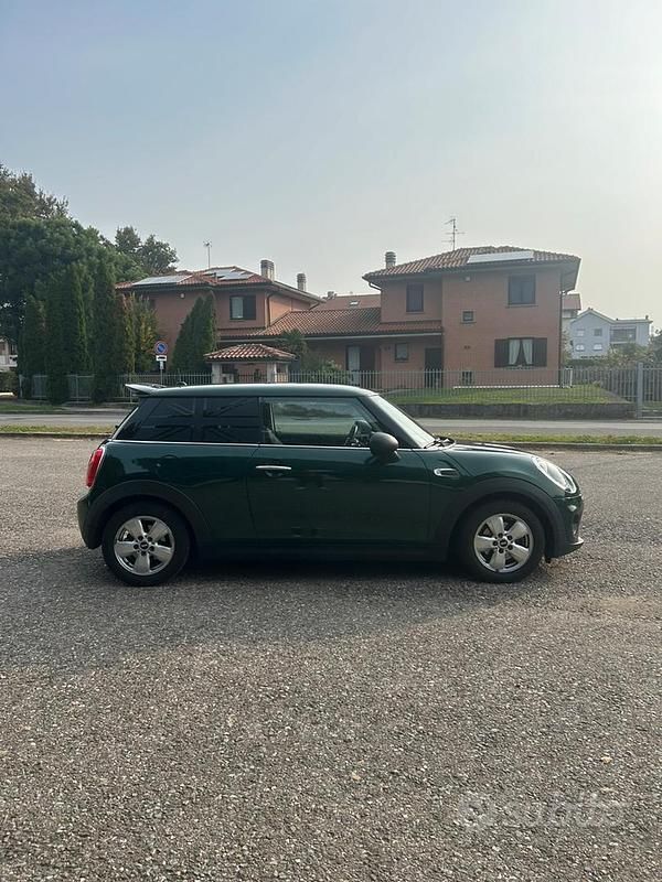Usata Mini ONE 75 CV (55 kW) 2014 Verde Utilitaria