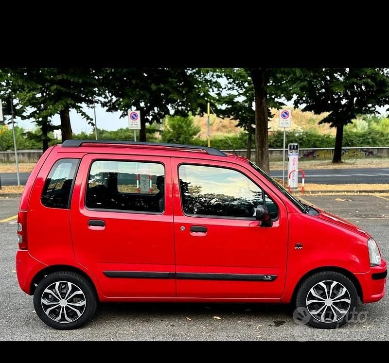 Usata Suzuki Wagon R+ GL 93 CV (68 kW) 2004 Rosso Monovolume