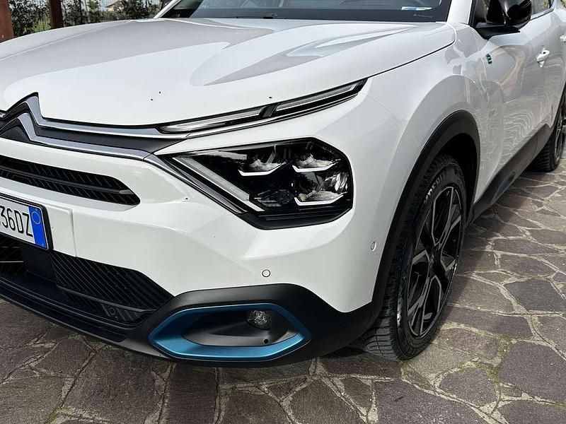 Usata Citroën C4 X Shine 100 kW (136 CV) 2023 SUV