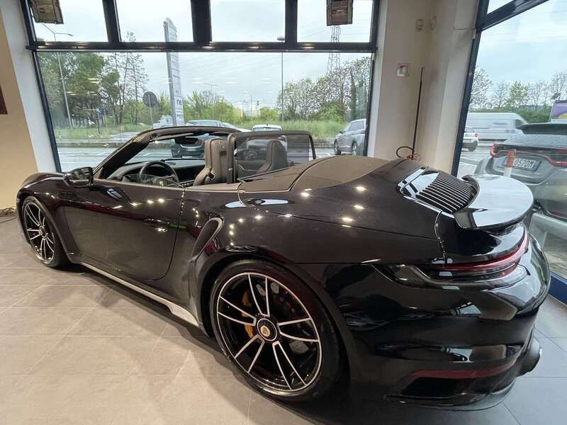 Usata Porsche 911 Turbo S Cabriolet 650 CV (478 kW) 2024 Nero Cabrio