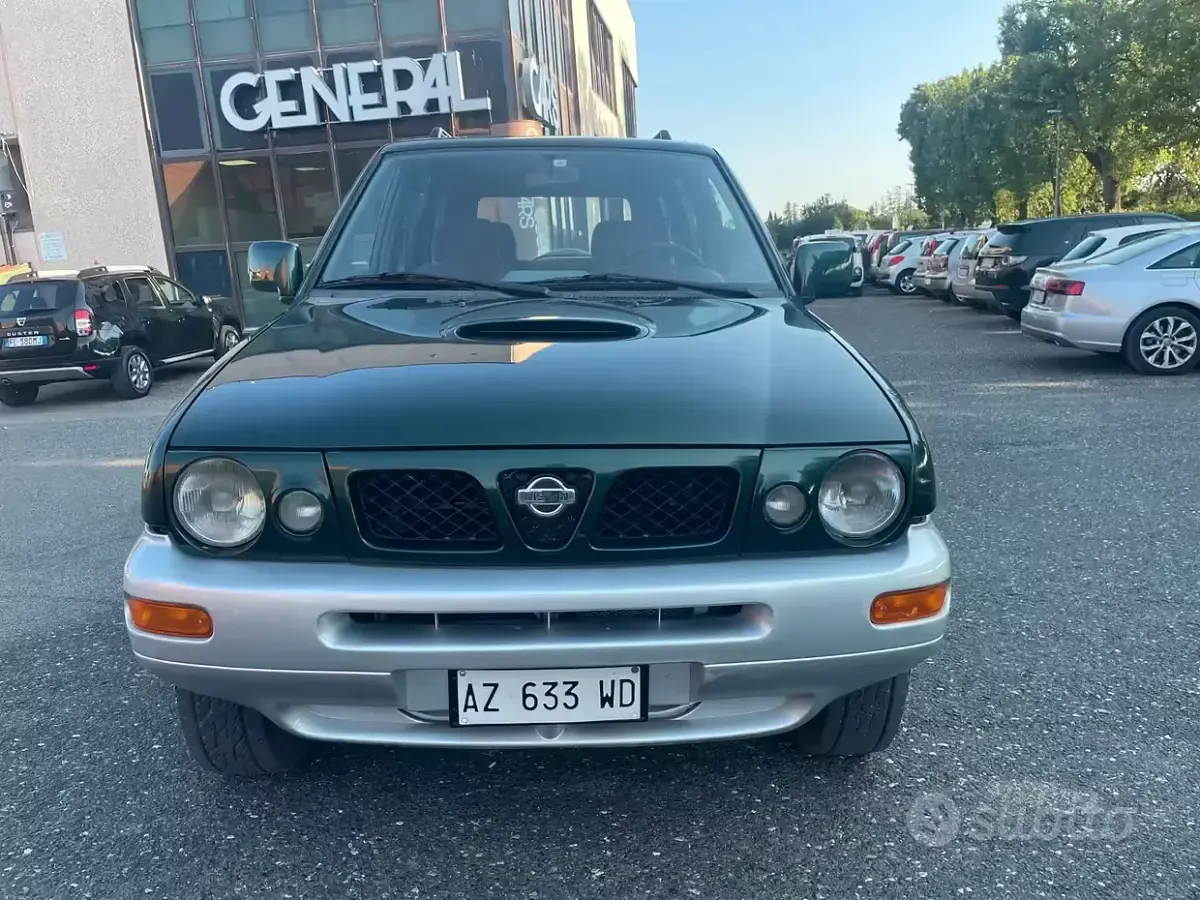 Usata Nissan Terrano SE 125 CV (91 kW) 1998 Verde SUV