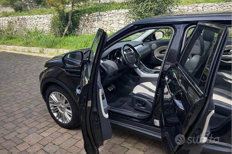Usata Land Rover Range Rover evoque 190 CV (139 kW) 2011 Nero SUV