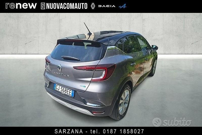 Usata Renault Captur Intens 145 CV (106 kW) 2022 Blusilver SUV
