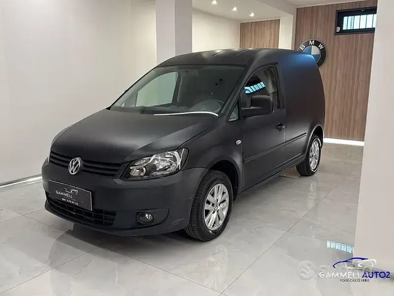 Usata VW Caddy Comfortline 102 CV (75 kW) 2013 Nero Monovolume