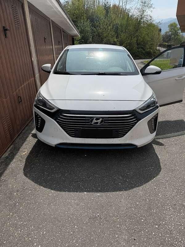 Usata Hyundai Ioniq Comfort 105 CV (77 kW) 2019 Utilitaria