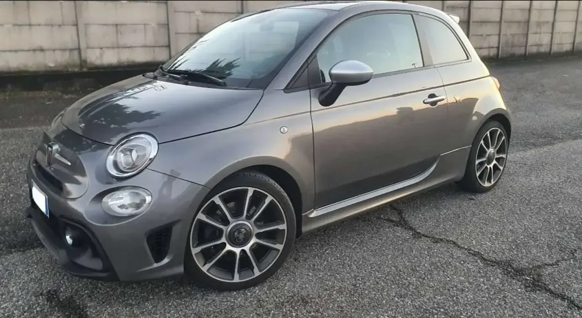 Usata Abarth 595 Turismo 165 CV (121 kW) 2022 Grigio Utilitaria