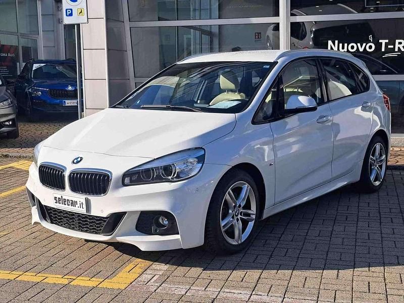 Usata BMW 218 Active Tourer Sport Line 150 CV (110 kW) 2017 Bianco Monovolume