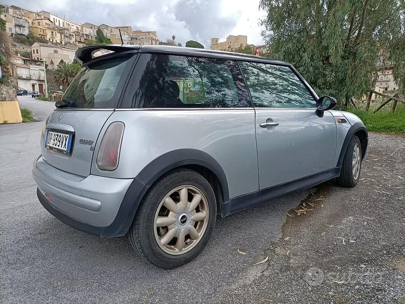 Usata 2005 Mini ONE Due volumi | 3200 € (Buon prezzo) - Immagine 1/4