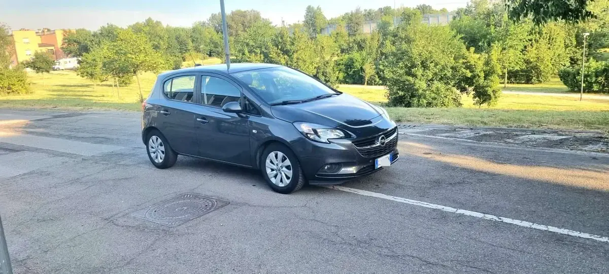 Usata Opel Corsa 75 CV (55 kW) 2017 Nero Utilitaria