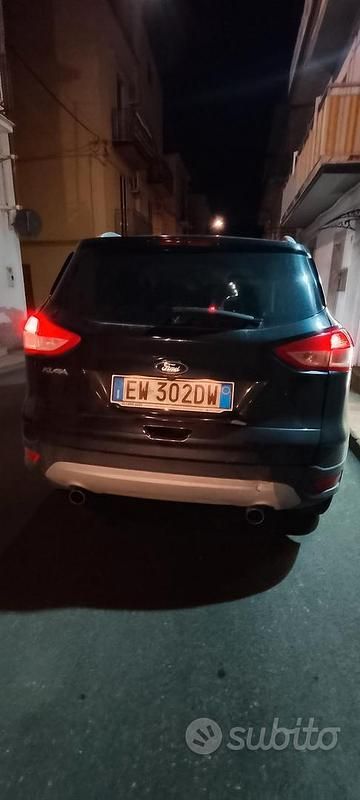 Usata Ford Kuga Titanium 140 CV (102 kW) 2014 Nero SUV