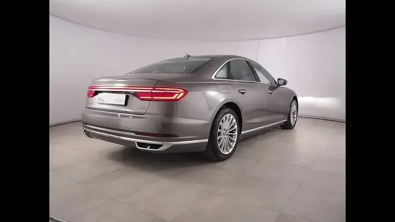 Usata Audi A8 Comfort 286 CV (210 kW) 2019 Grigio Berlina