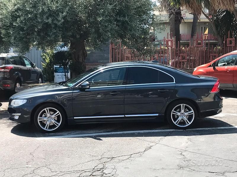 Usata Volvo S80 136 CV (100 kW) 2015 Nero Berlina