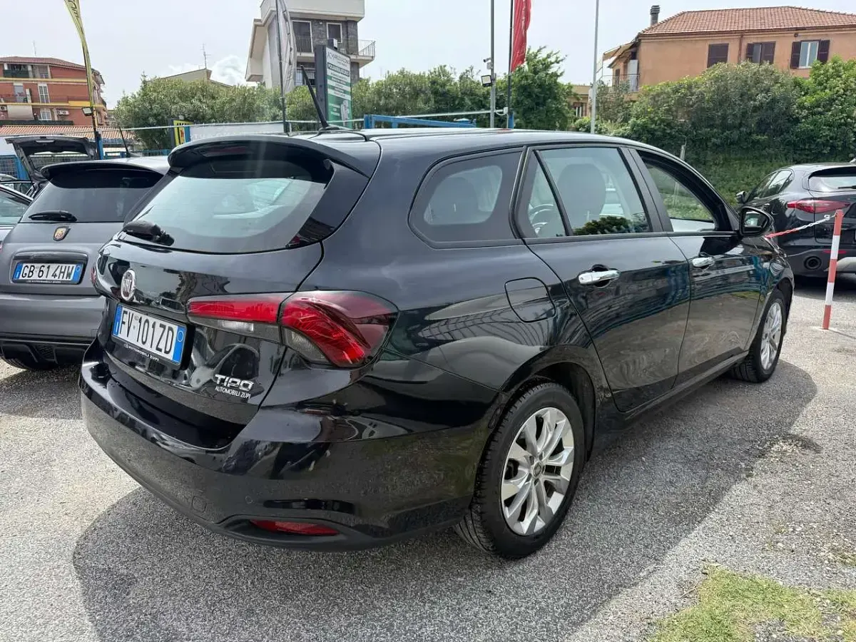 Usata Fiat Tipo Wagon 95 CV (69 kW) 2019 Nero Station wagon