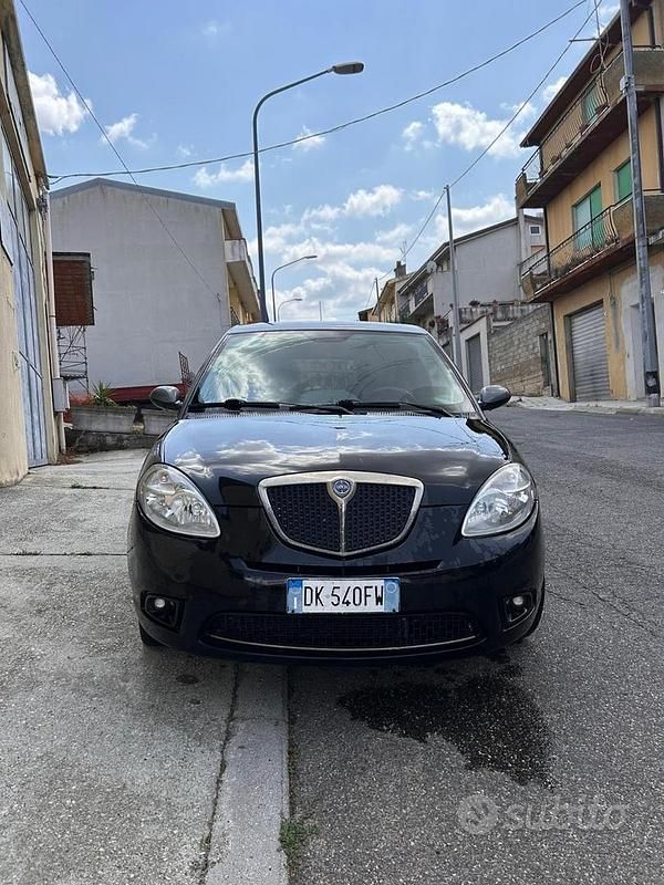 Usata Lancia Ypsilon 69 CV (50 kW) 2007 Nero Utilitaria
