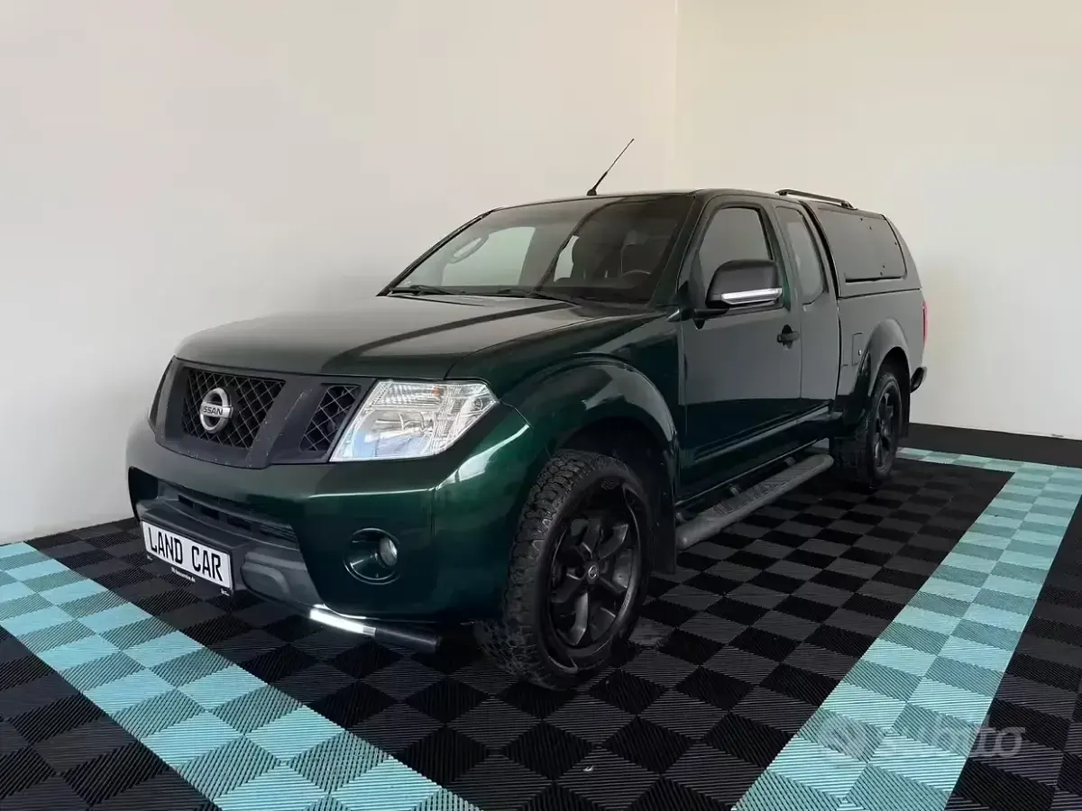 Second-hand Nissan Navara SE 190 CP (139 kW) 2015 Pickup