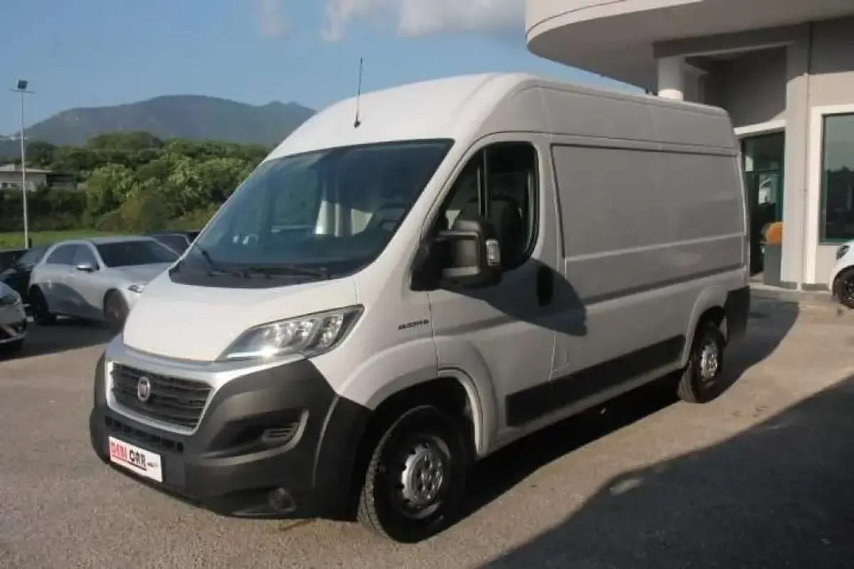 Usata Fiat Ducato 140 CV (102 kW) 2021 Bianco Furgone