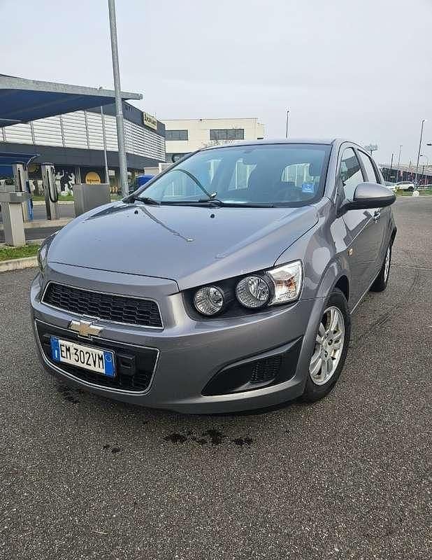 Usata Chevrolet Aveo LS 70 CV (51 kW) 2012 Grigio Berlina