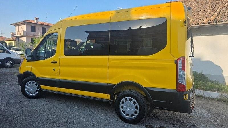 Usata Ford Transit Trend 131 CV (96 kW) 2020 Giallo / pastello Furgone