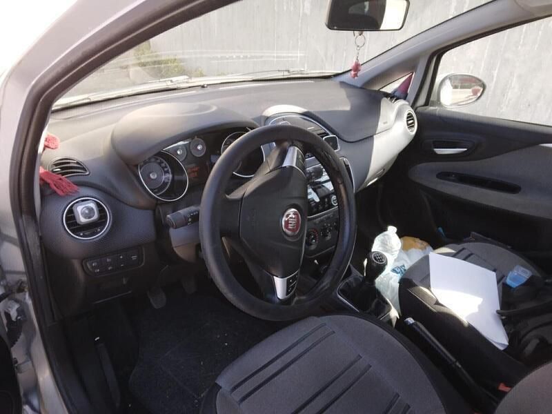 Usata Fiat Punto Evo Dynamic 75 CV (55 kW) 2009 Grigio Utilitaria