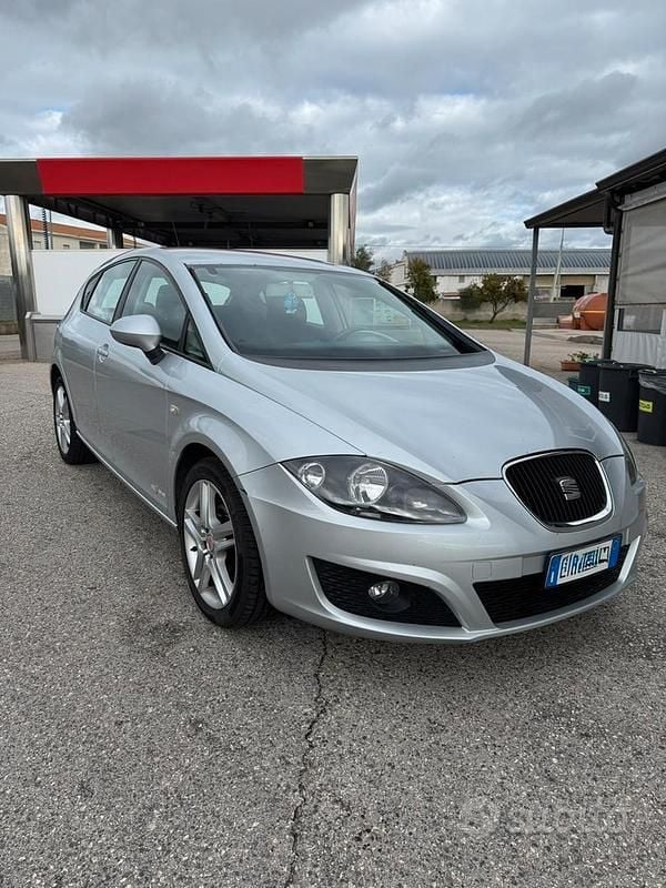 Usata Seat Leon Copa 105 CV (77 kW) 2012 Grigio Berlina