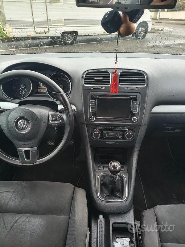 Usata VW Golf VI 122 CV (89 kW) 2010 Nero Utilitaria