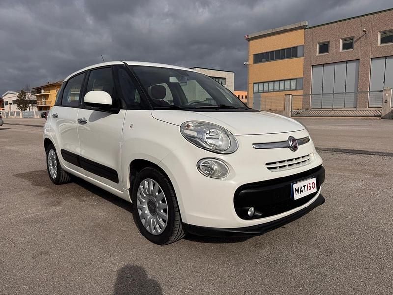 Usata Fiat 500L Lounge 116 CV (85 kW) 2013 Bianco Monovolume