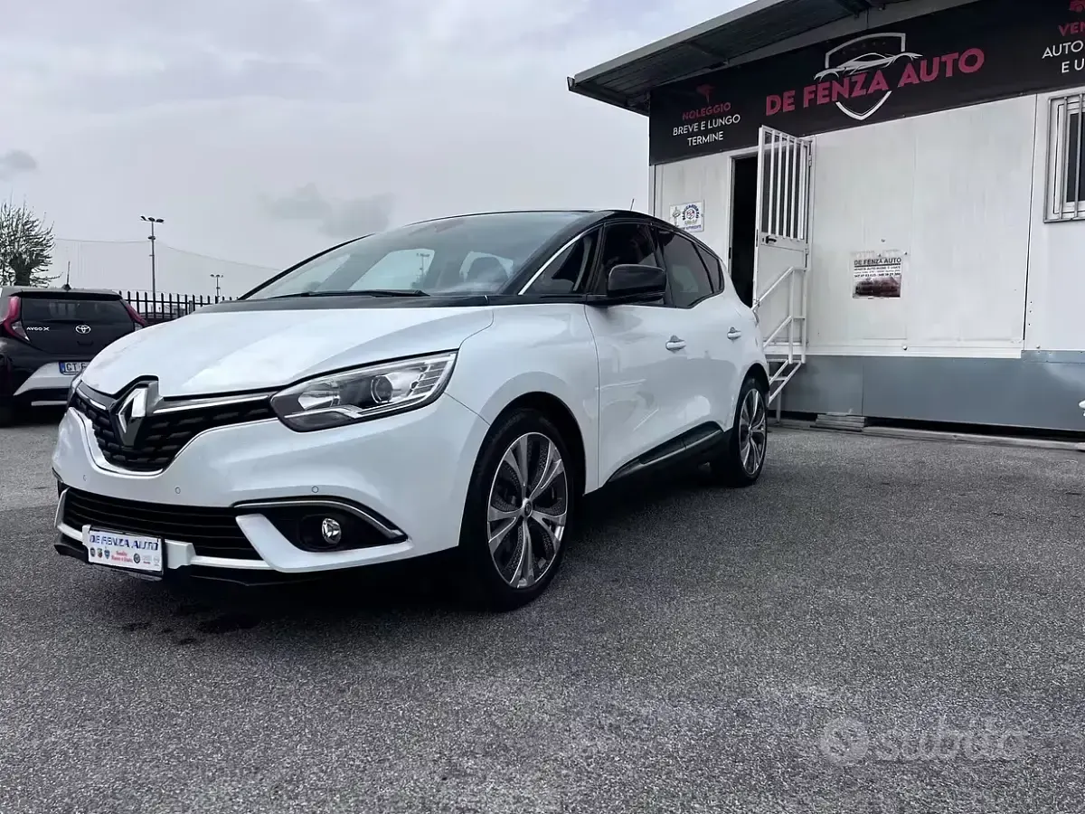Usata Renault Scénic Intens 110 CV (80 kW) 2017 Bianco Monovolume