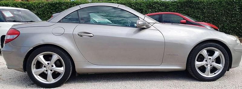 Usata Mercedes SLK200 163 CV (119 kW) 2005 Grigio Cabrio