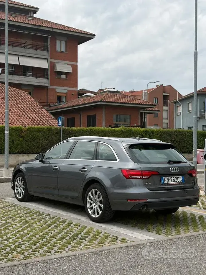 Usata Audi A4 150 CV (110 kW) 2017 Grigio Station wagon