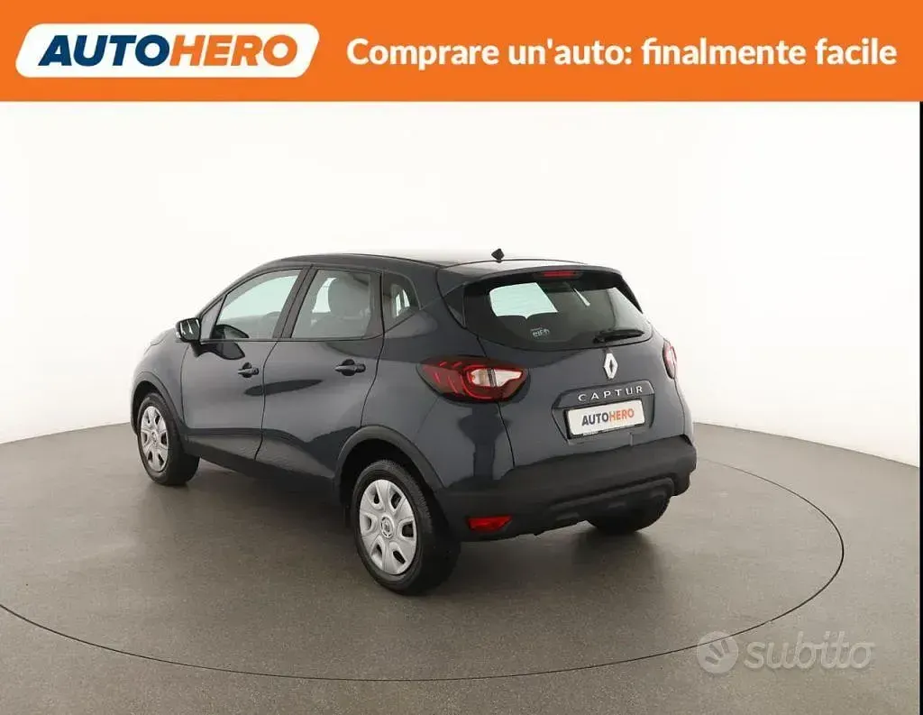 Usata Renault Captur Life 90 CV (66 kW) 2018 Bluazzurro SUV