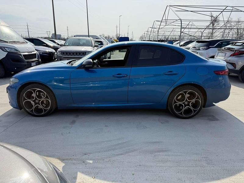 Usata Alfa Romeo Giulia Veloce 211 CV (155 kW) 2022 Blu/azzurro Berlina