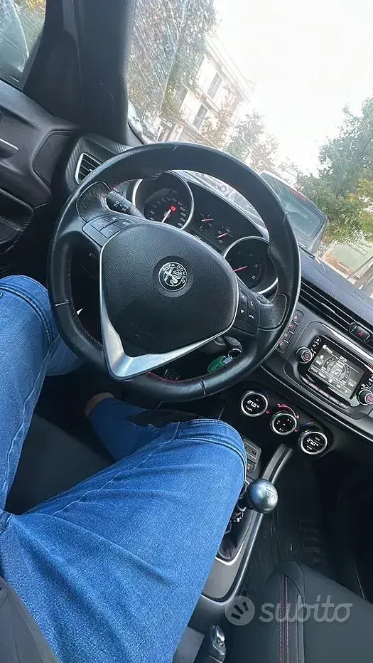 Usata Alfa Romeo Giulietta 150 CV (110 kW) 2017 Grigio Utilitaria