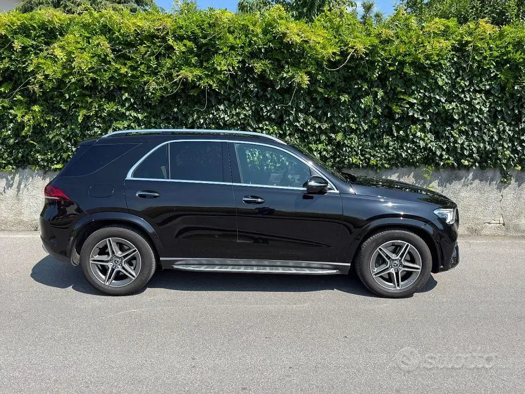 Usata Mercedes GLE400 Premium Plus 330 CV (242 kW) 2022 Nero SUV