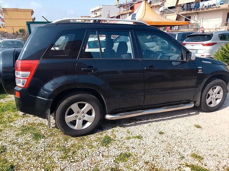 Usata Suzuki Grand Vitara 129 CV (94 kW) 2006 Nero SUV