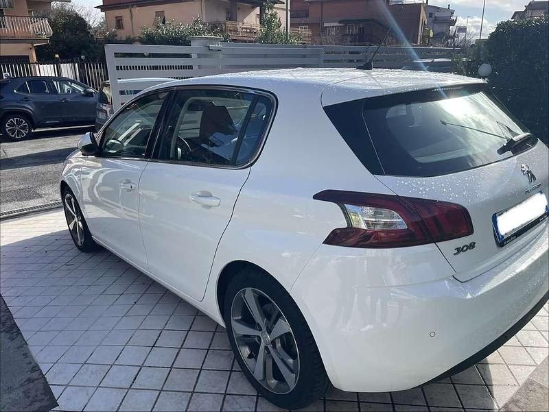 Usata Peugeot 308 GT-line 131 CV (96 kW) 2016 Bianco Berlina