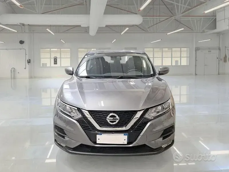Usata Nissan Qashqai 115 CV (84 kW) 2020 Grigio SUV