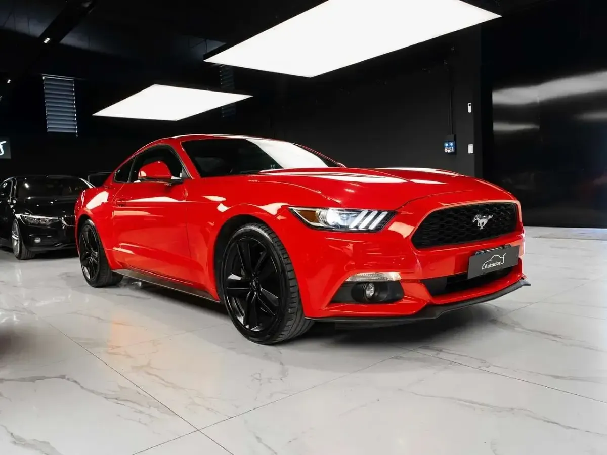 Usata Ford Mustang Fastback 317 CV (233 kW) 2016 Rosso Coupé