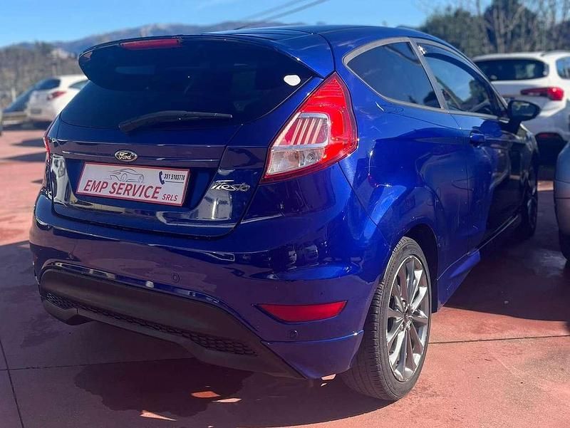 Usata Ford Fiesta ST-Line 95 CV (69 kW) 2017 Blu Berlina