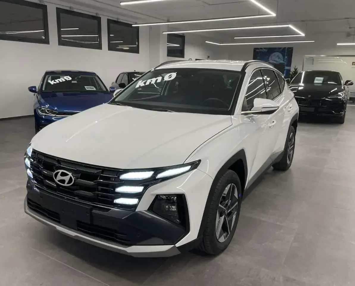 Nuova Hyundai Tucson 136 CV (100 kW) 2026 Atlas white SUV