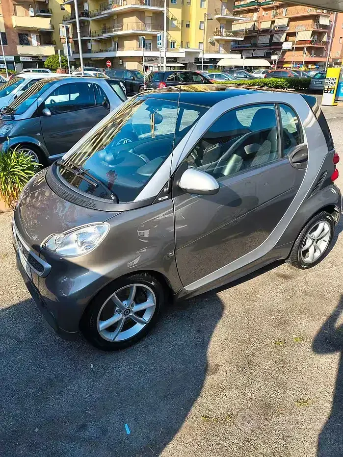 Usata Smart ForFour 64 CV (47 kW) 2013 Marrone Utilitaria