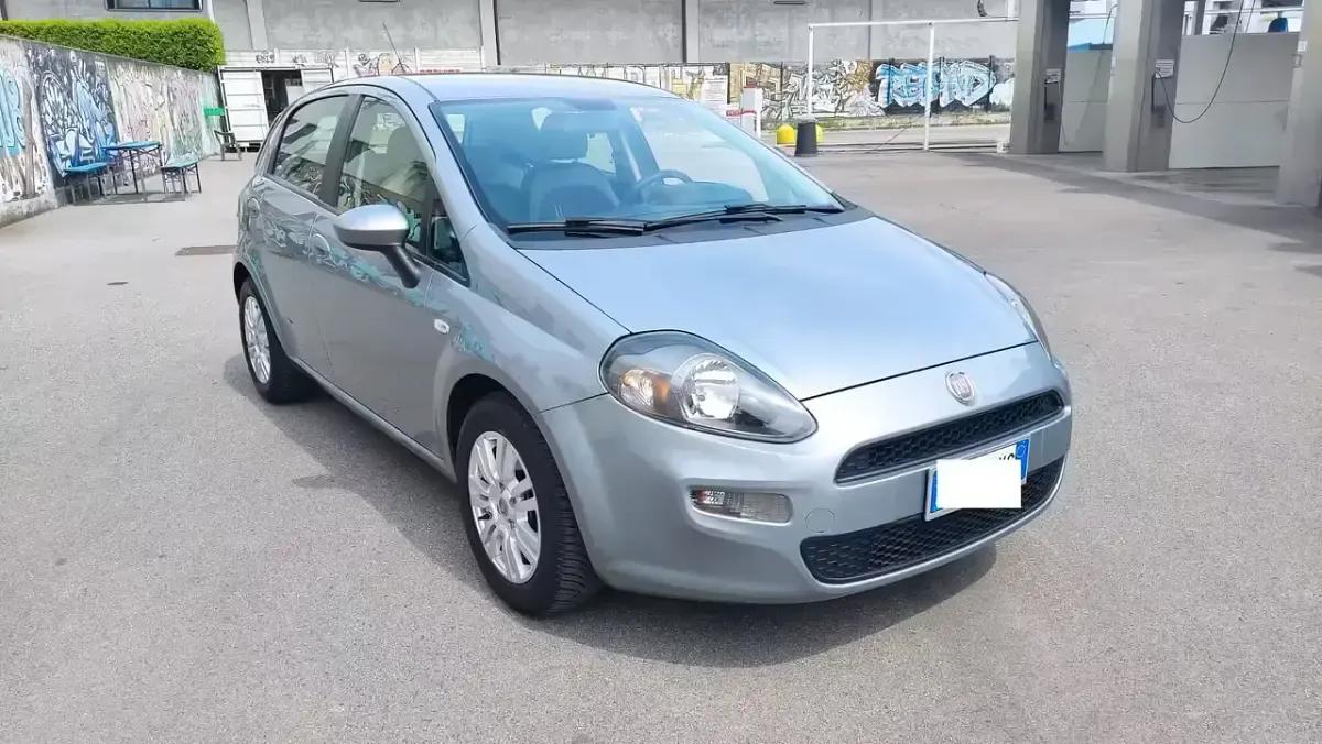 Occasion Fiat Punto Easy 85 ch (62 kW) 2012 Gris Citadine
