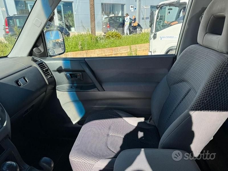 Usata Mitsubishi Pajero Sport 2002 Grigio SUV