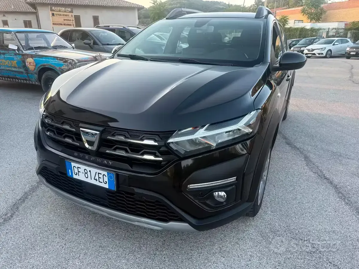 Usata Dacia Sandero Expression 101 CV (74 kW) 2022 Nero Berlina