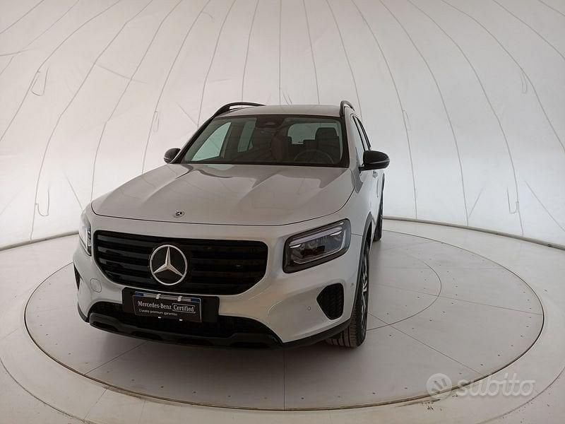 Argento Usata 2024 Mercedes GLB200 Advanced Plus SUV | 44.900 € (Buon prezzo) - Immagine 1/4