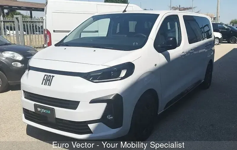 Usata Fiat E-Ulysse 130 kW (177 CV) 2025 Bianco Monovolume