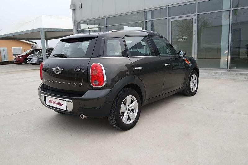 Usata Mini Cooper D Countryman Business 112 CV (82 kW) 2015 Nero SUV