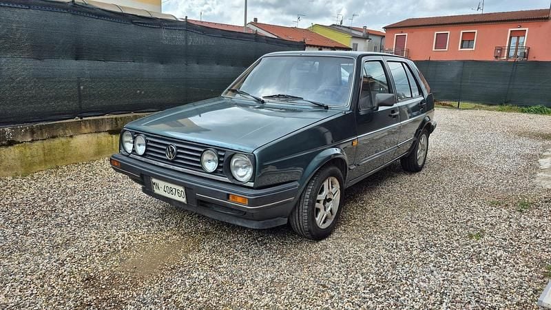 Usata VW Golf II 73 CV (53 kW) 1986 Verde Utilitaria